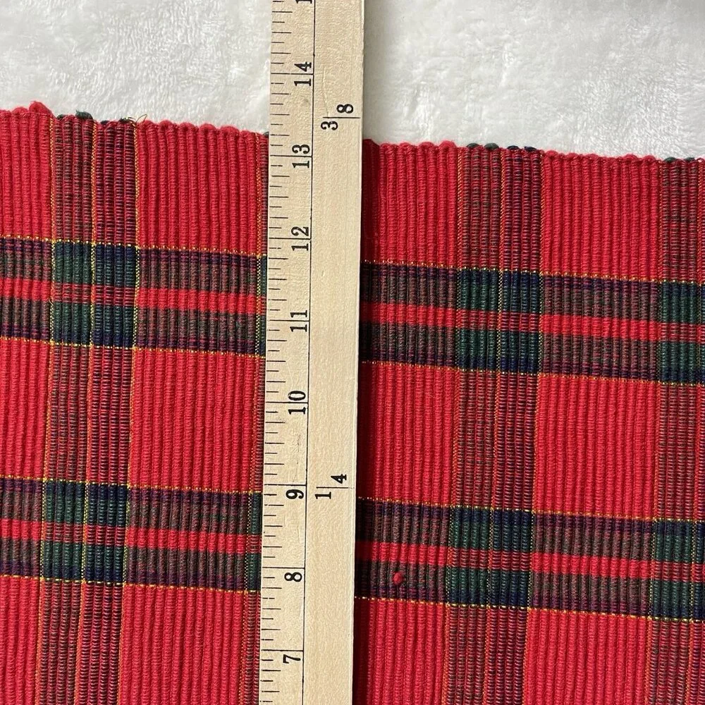 Bed Bath & Beyond Christmas Red & Green 6‎ Cloth Placemats & 8 Matching Napkins